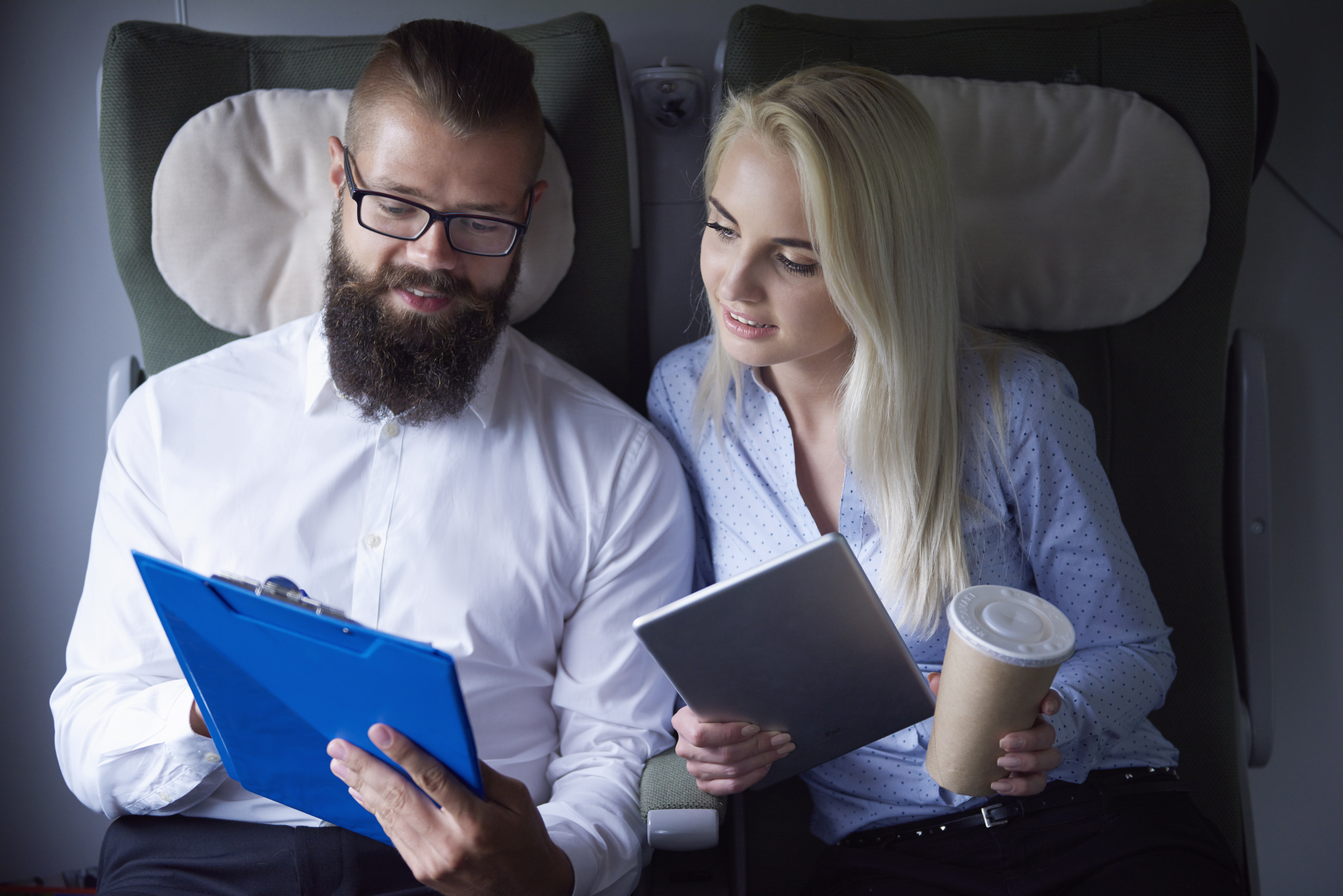 storyblocks working couple during the travel rPEdyYcG